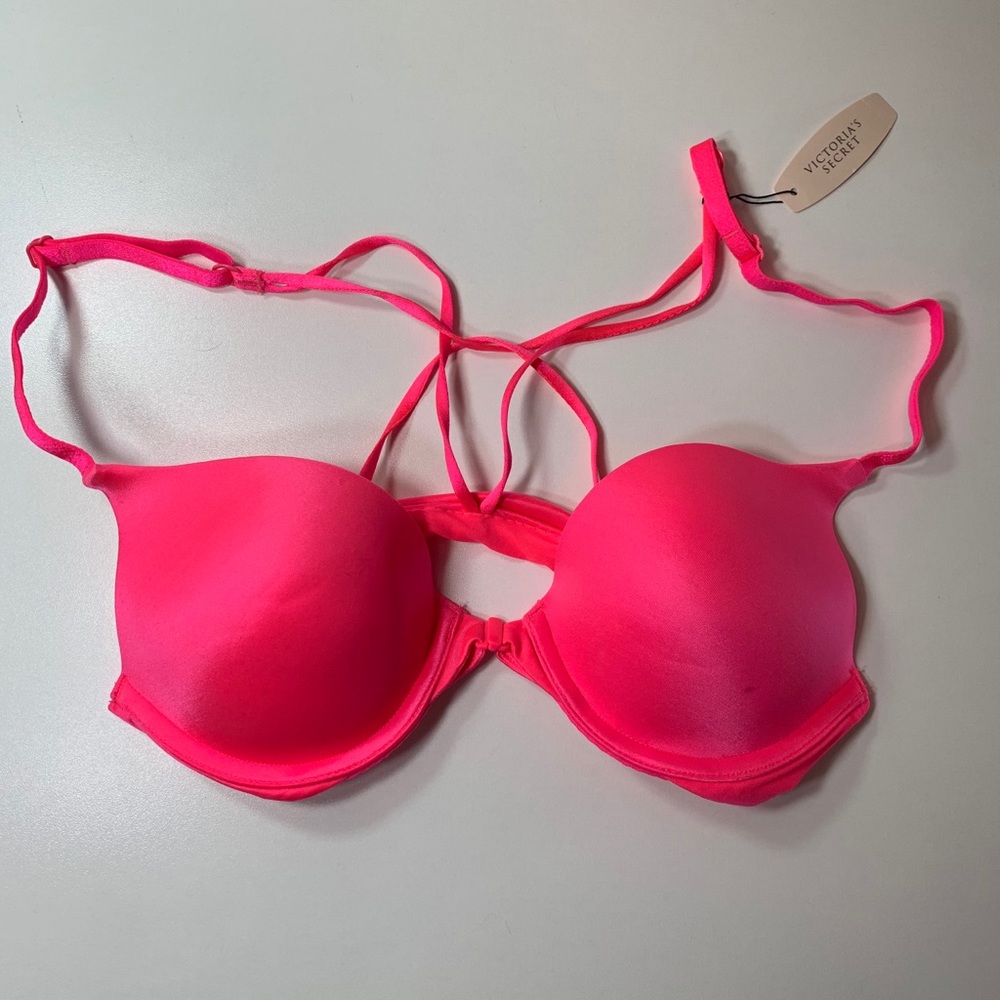 NWT Victoria’s Secret Very Sexy Racerback Bra